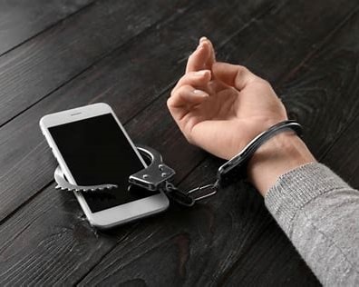 It’s still those damn phones.